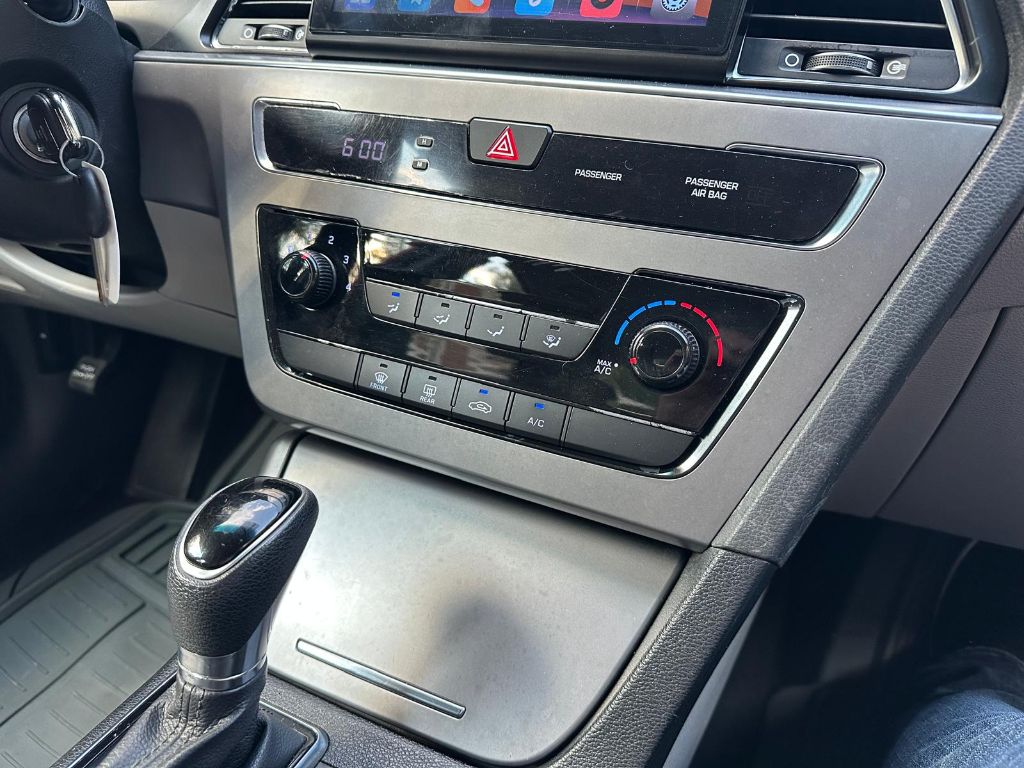 2017 Hyundai Sonata Base - Photo 37