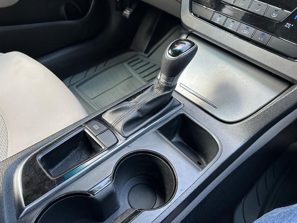 2017 Hyundai Sonata Base - Photo 38
