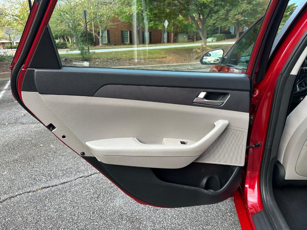 2017 Hyundai Sonata Base - Photo 14