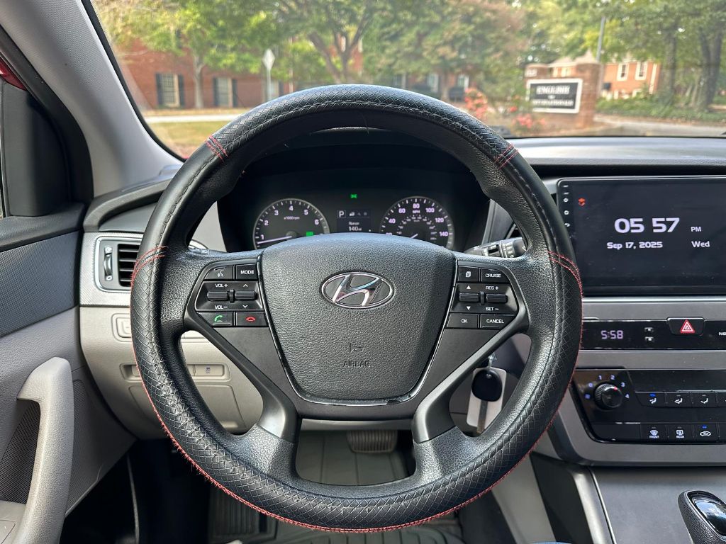 2017 Hyundai Sonata Base - Photo 19