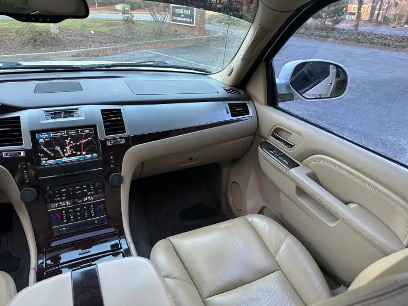 2011 Cadillac Escalade EXT Premium - Photo 51