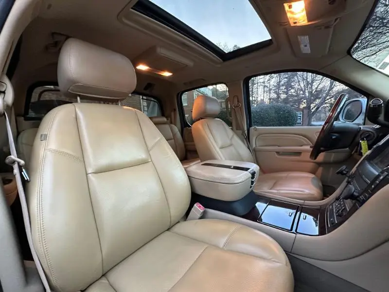 2011 Cadillac Escalade EXT Premium - Photo 43