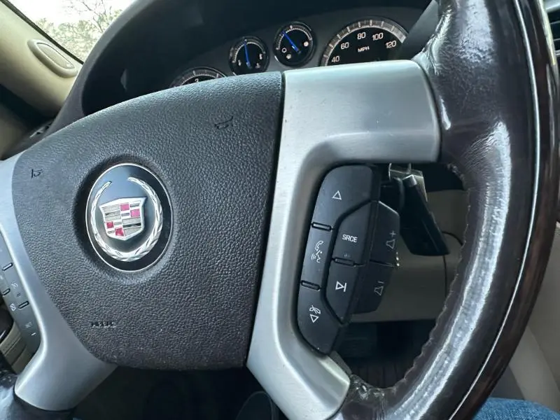 2011 Cadillac Escalade EXT Premium - Photo 28