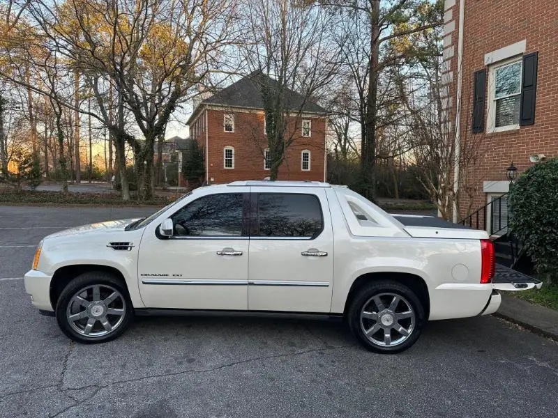2011 Cadillac Escalade EXT Premium - Photo 14
