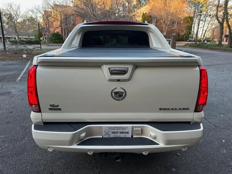 2011 Cadillac Escalade EXT Premium - Photo 8