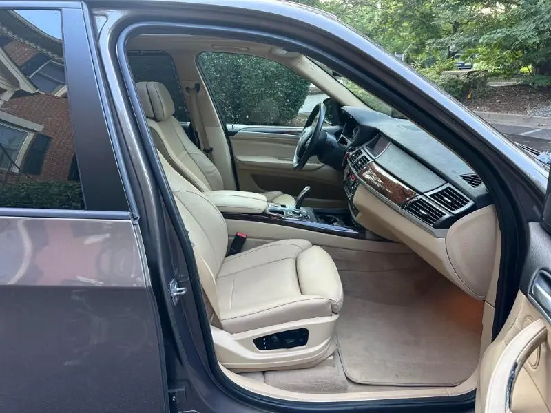 2011 BMW X5 xDrive35i - Photo 48